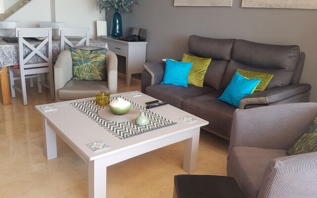 Modern Duquesa 2 Bed,outstanding View of Sea/golf