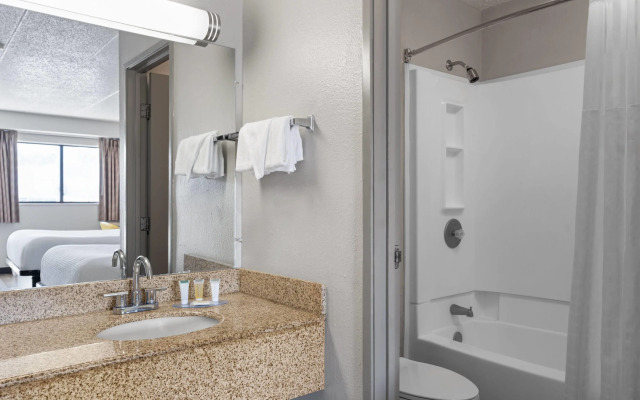 Days Inn by Wyndham Cloverdale Greencastle