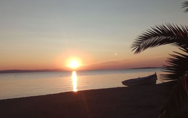 Toroni Apartments Hotel