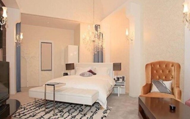 Shuidi A Hotel