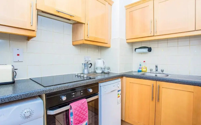 2 Bedroom Apartment 15 Minutes From City Centre