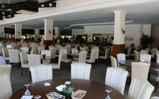 Club Turtas Beach Hotel - All Inclusive