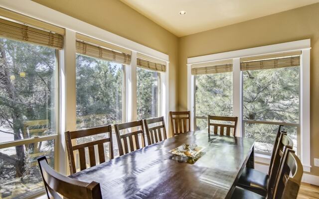 Big Canyon Home with Pool, Hot Tub, and Deschutes River Trail Access by RedAwning