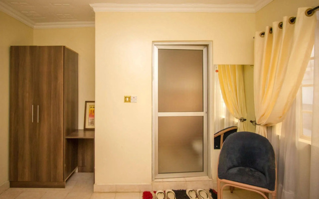 Lowela Hotel
