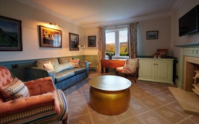 The Devonshire Arms Hotel