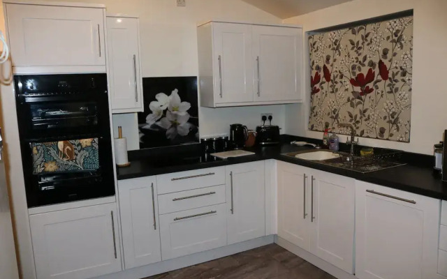 Stunning 4-bed House in Birmingham