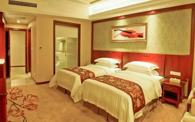 Vienna Classic SH Jinshanwei Railway Station