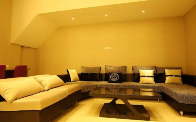 Leisure Hotel