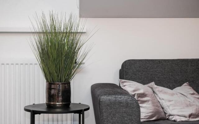 #stayhere - Spacious Luxury Town Hall 3BDR Apartment