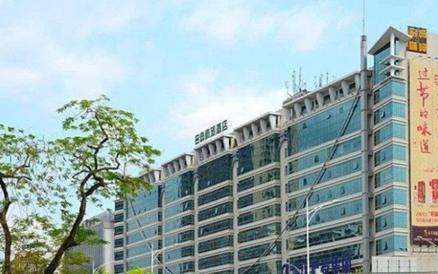 Yoland Hotel