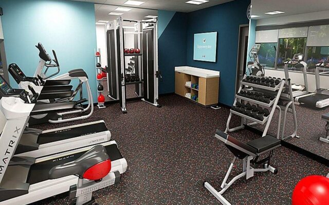 avid hotel Boston Logan Airport - Revere by IHG