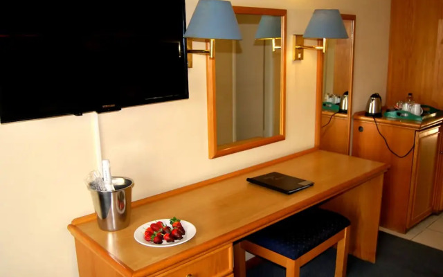 safari lodge