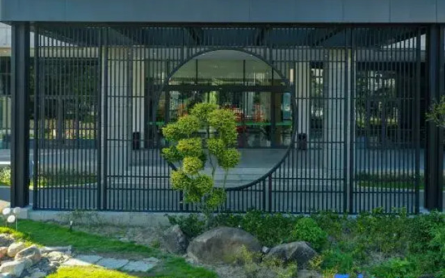 Sep HOTEL