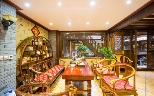 Lijiang Heluju Inn
