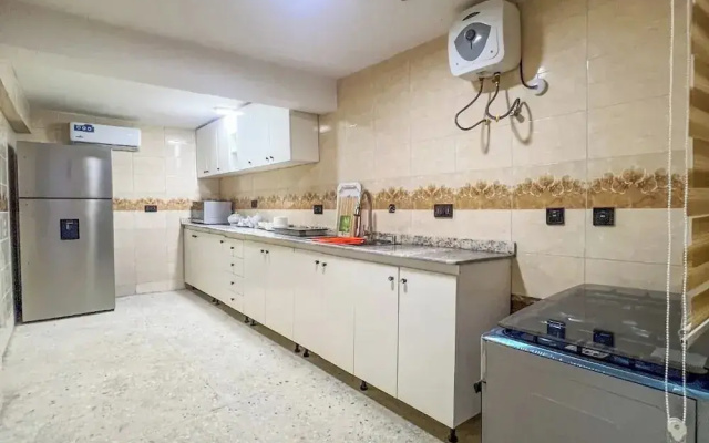 Kpees Apartment