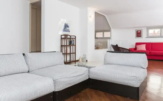 Ascanio Sforza Halldis Apartments
