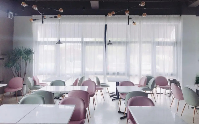 Cendre Hotel