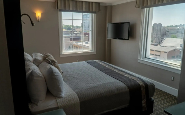 voco The Tiger Hotel Columbia, MO by IHG