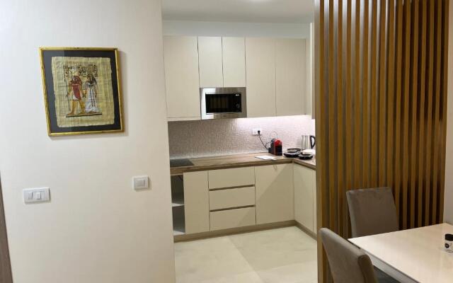 Apartment 79