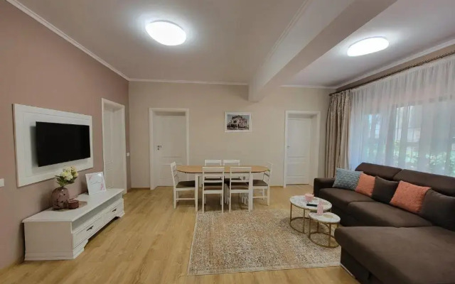 Arya Vacation House
