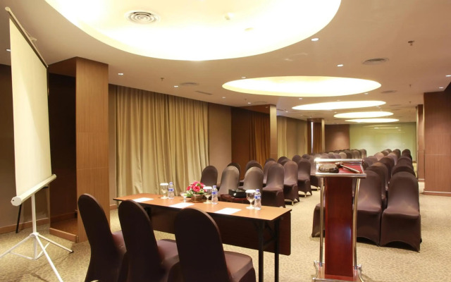 Soll Marina Hotel Serpong
