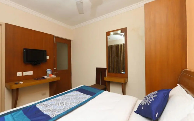 OYO 15963 City Manor