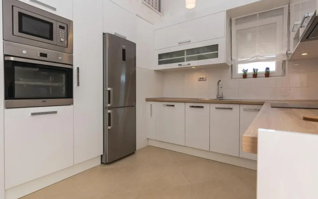 Stunning Apartment in Vir With 2 Bedrooms and Wifi
