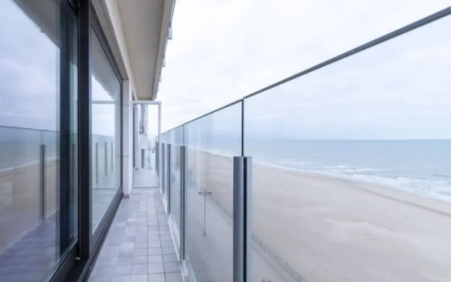 Apartment Middelkerke With Sea View