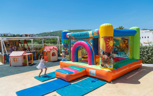 Fergus Club Carema Splash