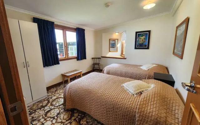 Manapouri Holiday Park
