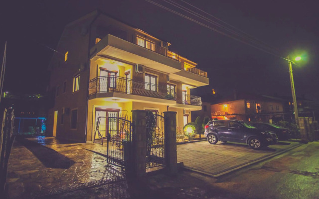 Luxury Apartments Taša