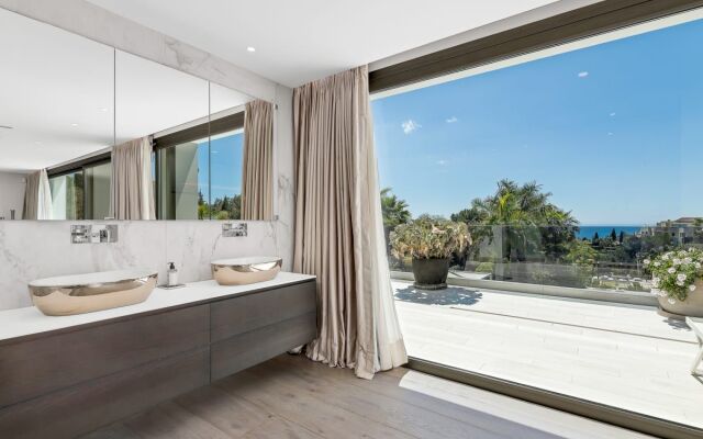 All About Villa Serenity