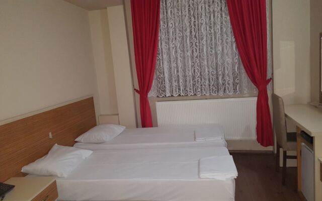 Ozgur Hotel