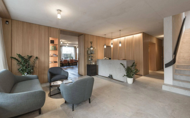 La Paula Apartments & Suites