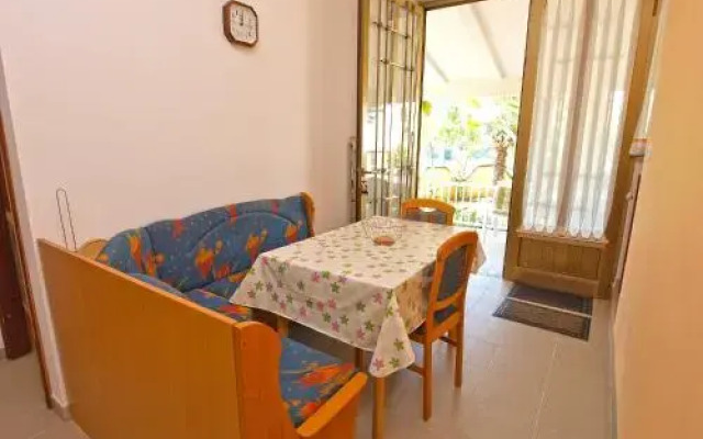 Apartment Rov 894