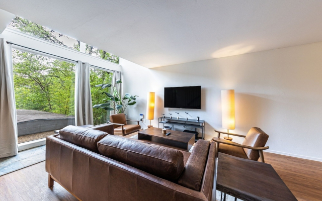 Bamboo Oasis Unit 1