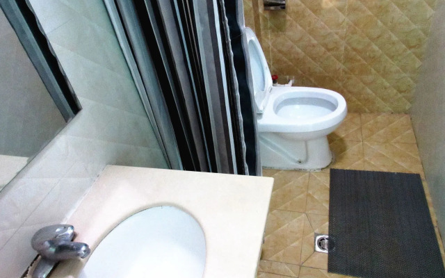 25 Four Seasons Youth Hostel