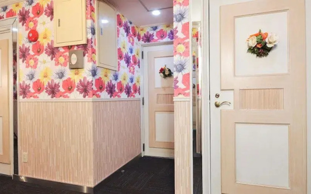 Roselips Tsuruhashi - Adult only