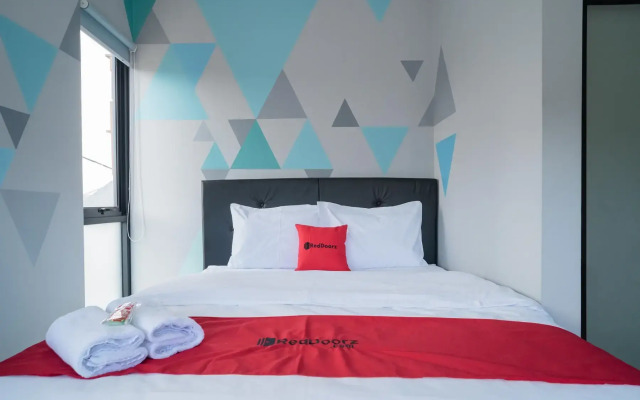 RedDoorz near Sindu Kusuma Edupark 3