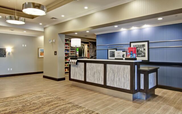 Hampton Inn & Suites by Hilton Saskatoon Airport