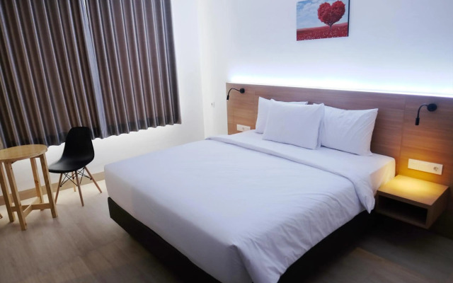 Grand   Thamrin  Hotel
