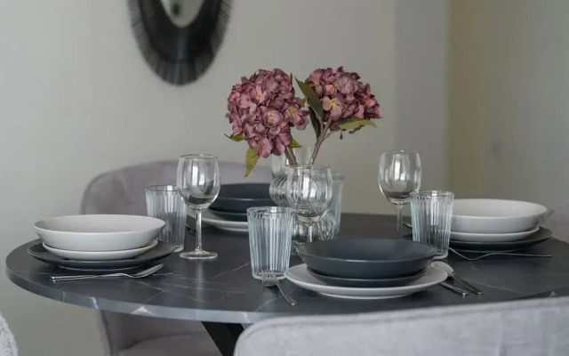 Apartment With 3 Bedrooms by Renters