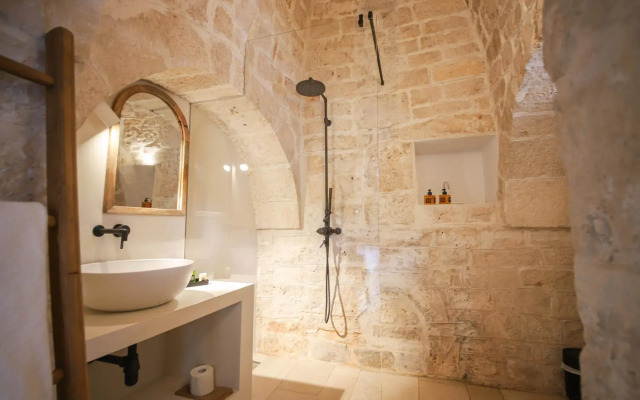 TD Trulli Tortorella w Nature Pool Sauna