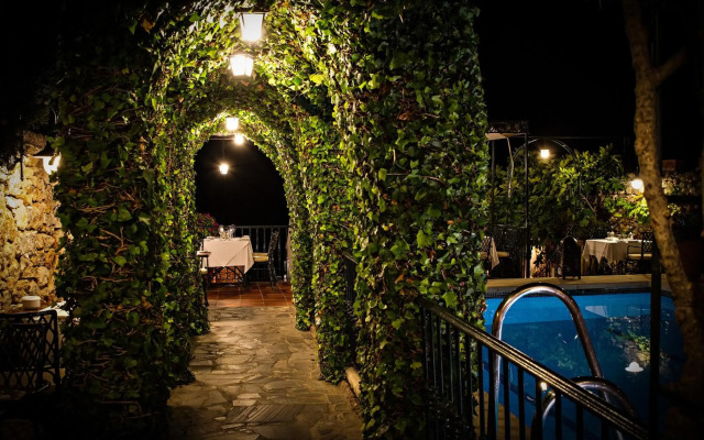 Hotel Carabeo