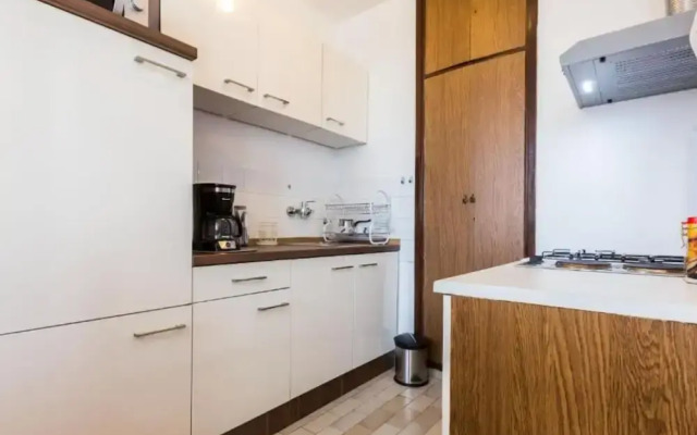 Stylish Two Bedroom Apartment Retreat With Balcony in Zadar