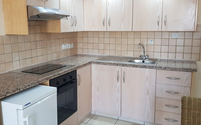 Senator Hotel Apartments - Adults Only