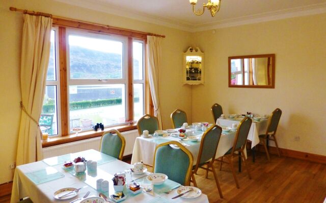 The Willows - Room Only Accommodation