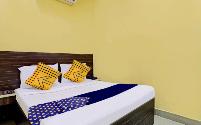 OYO HYD1589 Hotel Dhana Residency