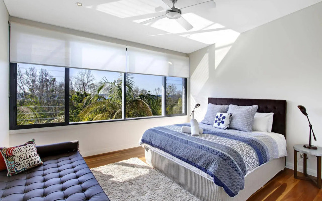 Ocean View @ Kiah Holiday Villa