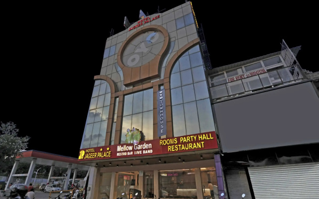 Townhouse Jp Grand Near Mayapuri Chowk